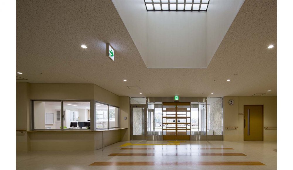 ホール1